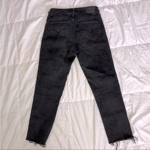 Levi’s 721 High Rise Skinny Jean - Picture 2 of 6